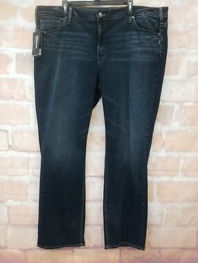 NWT Silver Women’s Dark Wash Stretch Jeans Suki Slim Boot Size 24